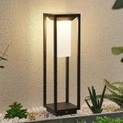 Lucande LED-solcellelampe Eliel, højde 50 cm, sort