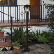 Vejlampe Bluebell, IP44, sort, højde 97 cm, metal