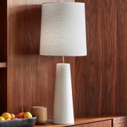 MARKET SET Cosiness bordlampe, keramisk fod, hvid