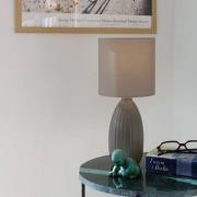 PR Home Bordlampe Uno, brun, højde 37 cm, tekstil/keramik