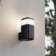 Lindby udendørs væglampe Teyon, med stikkontakt, sort, IP44 G9