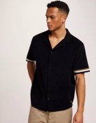 BOSS Beach Shirt Terry 10260023 01 Kortærmede skjorter Black
