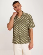 Jack & Jones Jprbluryland Print Resort Shirt S/S Kortærmede skjorter A...