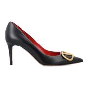 VLOGO Signature Pumps