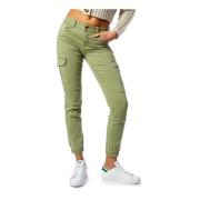 Grønne bukser til kvinder med lynlås og knap