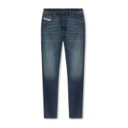 ‘D-STRUKT-Z-NE’ jeans