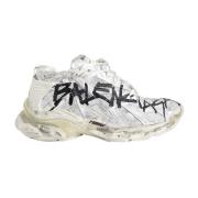 Sort og hvid Runner Graffiti Sneakers