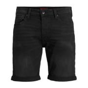 Klassiske sorte shorts med lynlås og knaplukning