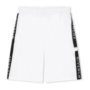 Hvide bomuld Bermuda shorts med gabardine tekstur