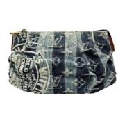 Pre-owned Denim clutches