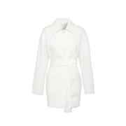 Hvid jakke med skjortekrave