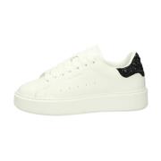 Lave Top Sneakers
