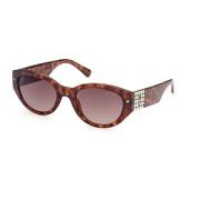 Stilfulde solbriller med gradientbrun linse