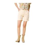 Curvy Chino Bermuda Shorts med Blomsterdetaljer