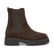 Chelsea boot