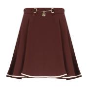 Bordeaux Crêpe Miniskirt med Metal Detalje