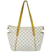 Pre-owned Canvas louis-vuitton-tasker