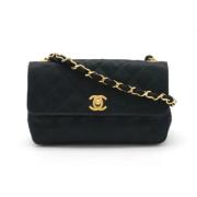 Pre-owned Satin chanel-tasker