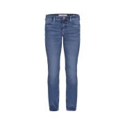 Slim Fit Denim Jeans med Flared Detaljer