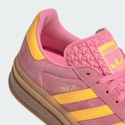 ADIDAS ORIGINALS Sneaker low 'Gazelle Bold'  gul / guld / pitaya