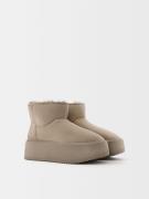 Bershka Boots  sand