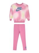 Nike Sportswear Joggingdragt  navy / lysegul / lys pink / hvid