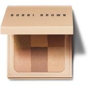 Bobbi Brown Nude Finish Illuminating Powder Buff