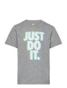 Nkb Jdi 3D Short Sleeve Tee / Nkb Jdi 3D Short Sleeve Tee Nike Grey