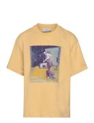 Brecellona Tee Grunt Yellow