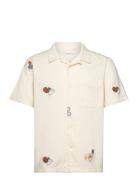 Box Fit Short Sleeve Shirt With Emb Knowledge Cotton Apparel Cream
