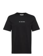 Graphic Font Regular Tee S/S HAN Kjøbenhavn Black