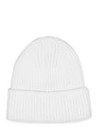 Nico Beanie SUI AVA White