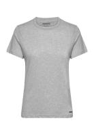 W Ess Tee Musto Grey