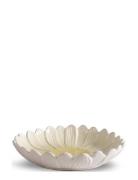Dagny Deep Plate Medium Sagaform White