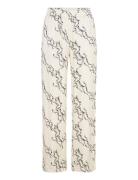 Lr-Kennedy Levete Room Beige