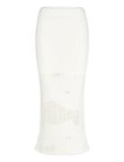 Lr-Lian Levete Room White