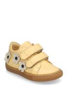 Shoes - Flat - With Velcro ANGULUS Yellow