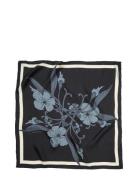 Magna Flower Sia Scarf Becksöndergaard Black