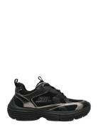 Power 1 Steve Madden Black