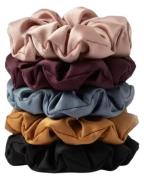 Yuaia 5-pak Soft Satin Scrunchies Medium Inka   5 stk.