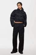 Oval Square Bam Cropped Puffer Kvinde Black Overgangsjakker Str XS/S -...