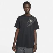 Nike Sportswear Boyfriend Fit T Shirt S - Trænings T-shirts hos Magasi...