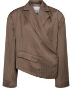 REMAIN Asymmetric Blazer Kvinde Timber Wolf Blazere Str 40 - hos Magas...