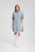 Gestuz Nilagz Dress Kvinde Iceblue Logo Korte Kjoler Str 40 - hos Maga...