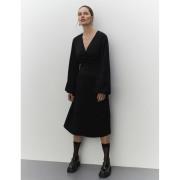 DAY Birger et Mikkelsen Melissa Fluid Viscose Kvinde Black Midi Kjoler...