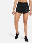 Nike Tempu Luxe Run Division 2i-1 Løbeshorts L - Træningsshorts hos Ma...