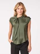 Neo Noir Fleur Drapy Satin Blouse Kvinde Army Kortærmede Bluser Str 40...