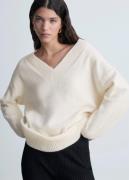 MANGO Oversized Vneck Sweater Kvinde Light Beige Sweaters Str L - hos ...