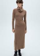 MANGO Knitted Turtleneck Dress Kvinde Brown Maxi Kjoler Str L - hos Ma...