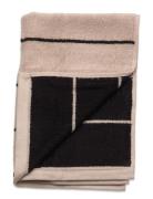 Raita Towel - 40X60 Cm Home Textiles Bathroom Textiles Towels Beige OY...